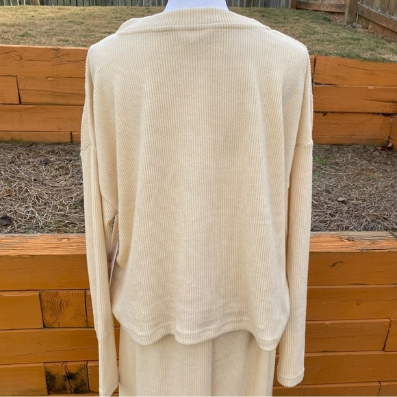 Time and Tru Women’s Cardigan and Skirt 2PC Set Size 20 XXL - Picture 8 of 8